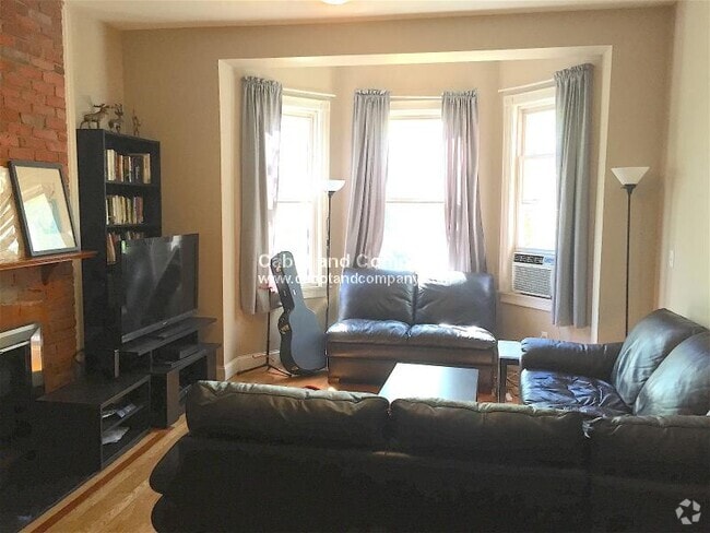 Building Photo - 63 Berkeley St Unit 1A Rental