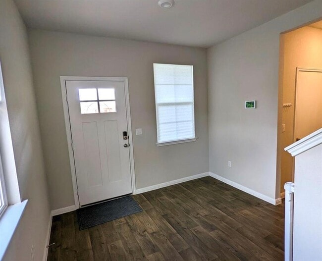 Photo - 200 Strand Ln