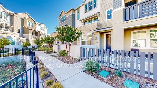 Photo - 221 Gambrel Cir