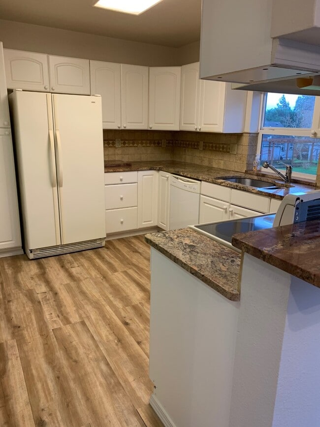 Photo - 465 N Cedar St Townhome