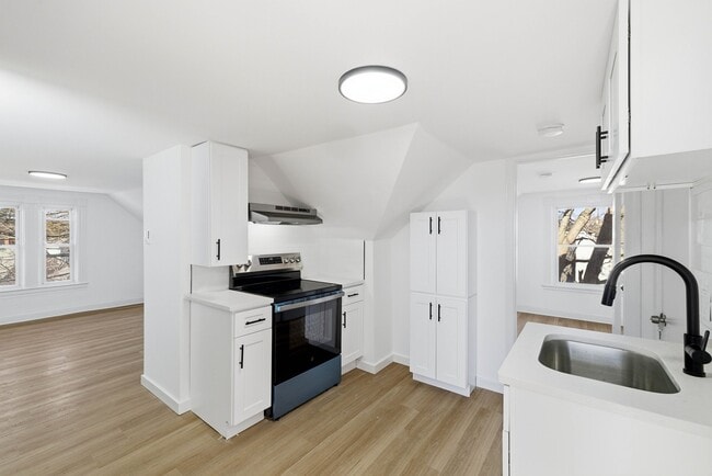 Photo - 159 Connecticut Ave Unit 3rd Floor