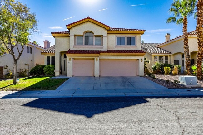 Photo - 5 BED Summerlin home w/ 1ST FLOOR BED AND 3/4 BATH