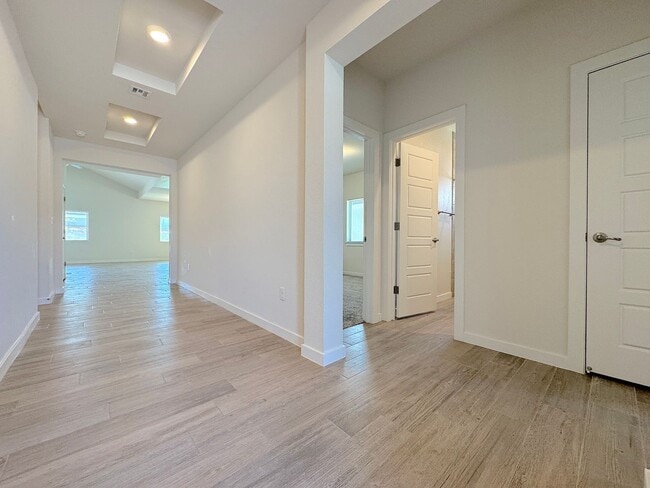 Photo - East El Paso 4 bed 2 Bath Refrig A/C!