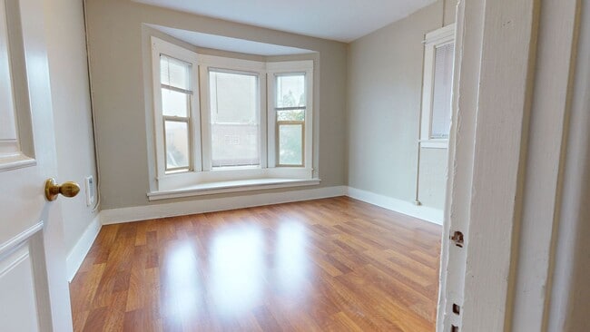 Photo - Roycroft Apartments