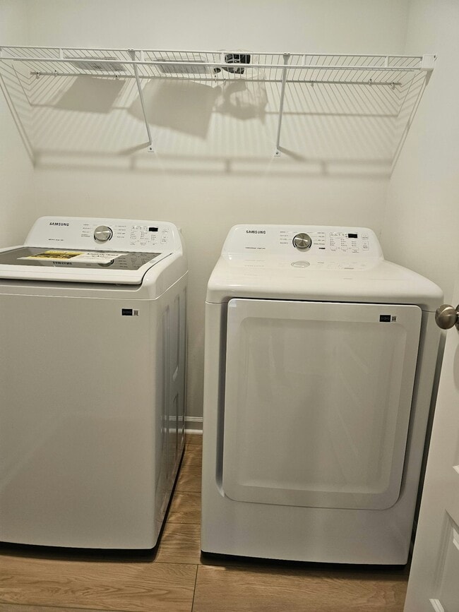 Photo - 112 Labrador Ln