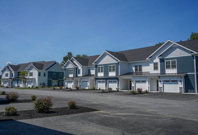 Building Photo - The Residence at Wemple Road Rental