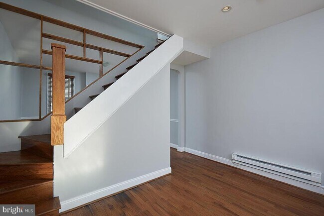 Photo - 964 Florida Ave NW