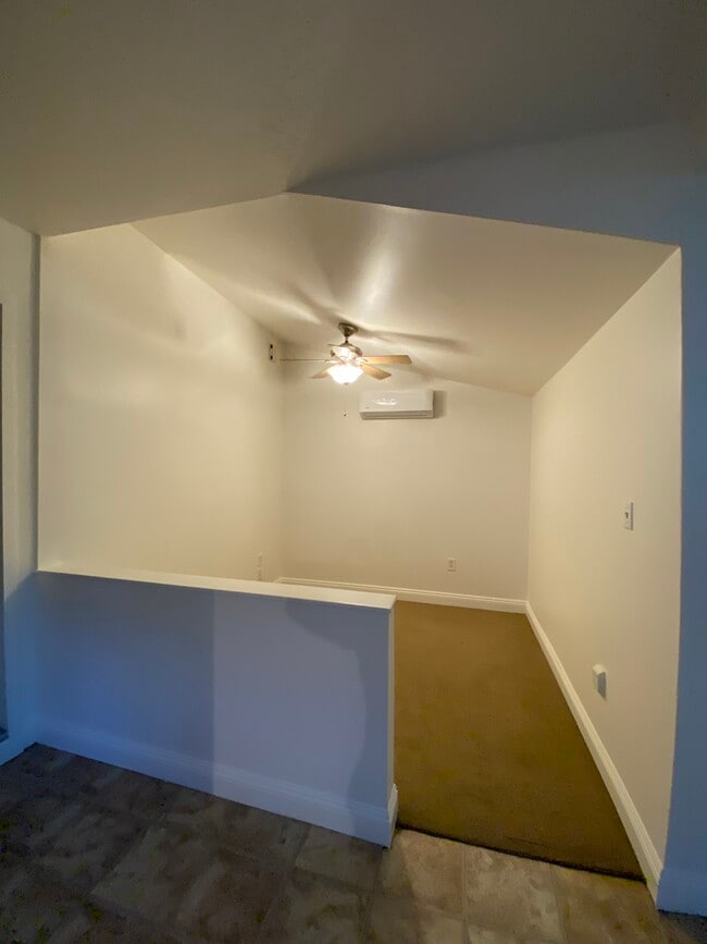 Photo - 3676 3rd Ave Unidad C