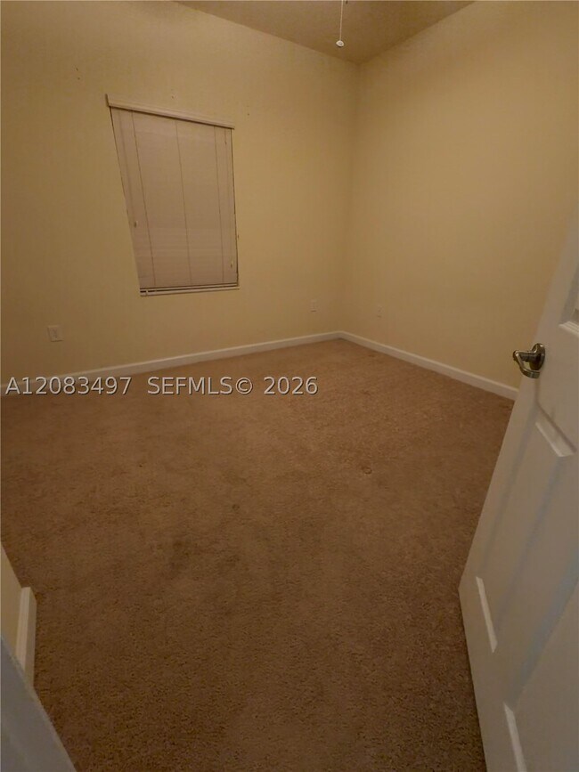 Photo - 140 NE 28th Terrace