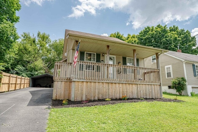 Photo - 511 Henry St