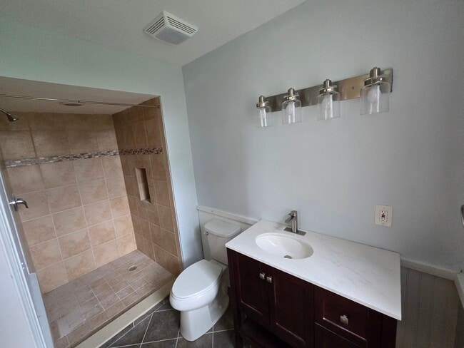 Photo - 7388 Oldhams Rd