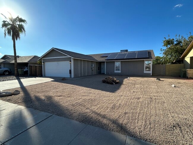 Photo - 6150 W Mauna Loa Ln