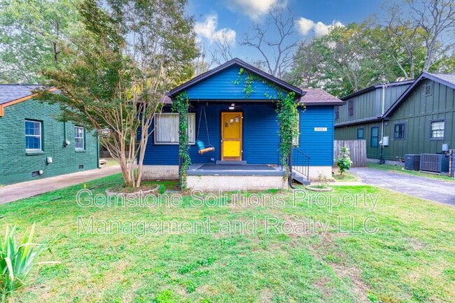 Building Photo - 3912A Burrus St