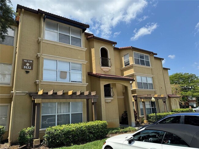 Building Photo - Villa Medici- Apt. 937 Unit 937
