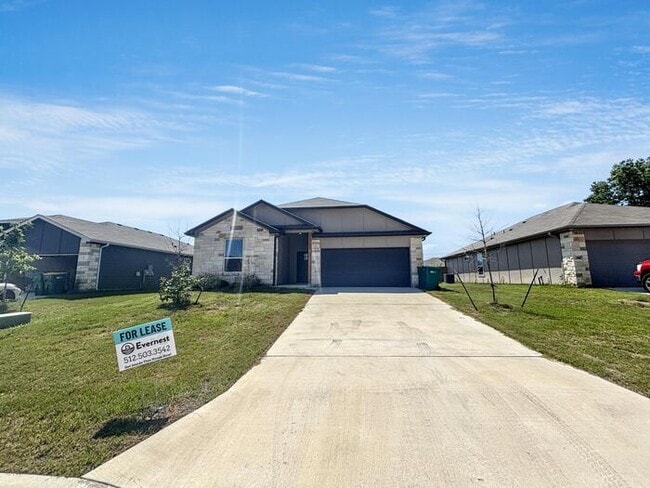 Photo - 725 Freedom Cir House