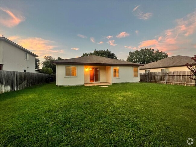Building Photo - 6901 Broad Brook Dr Rental