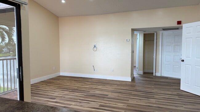 Photo - 840 Independence Dr Unit A