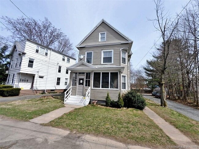 Building Photo - 17 Dayton St Unit 2 Rental