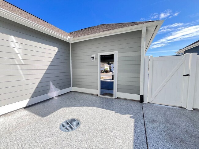 Photo - Spacious townhome near Market Common with Two-Car Garage and Bonus Room! Available now!