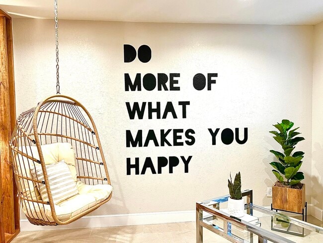 Building Photo - 9047 Twincreek Farm