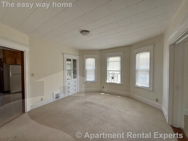 105 Bromfield Rd Unit 2