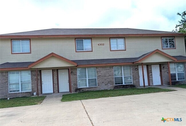Photo - 4302 Jeff Scott Dr