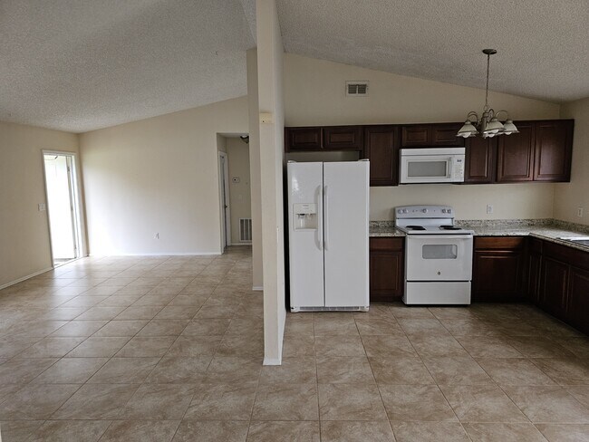 Photo - 311 Oak Ln Dr