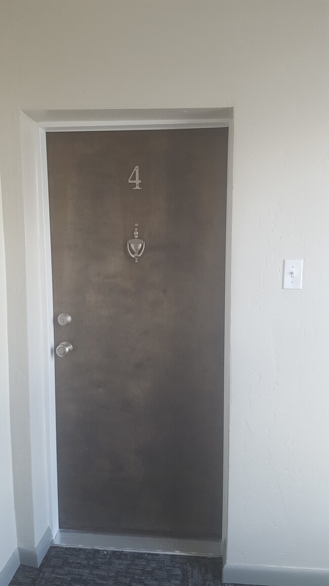 Photo - 6th Street, LLC Unidad 4