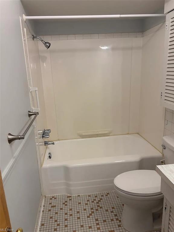 Photo - 7010 Carriage Hill Dr Unit 201