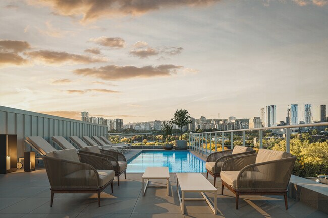 Photo - SHERWIN Condos