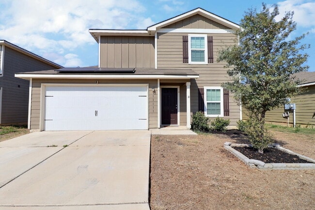 Building Photo - "Move-In Ready 3-Bed Home with Solar Panels, Washer, Dryer & Refrigerator!"