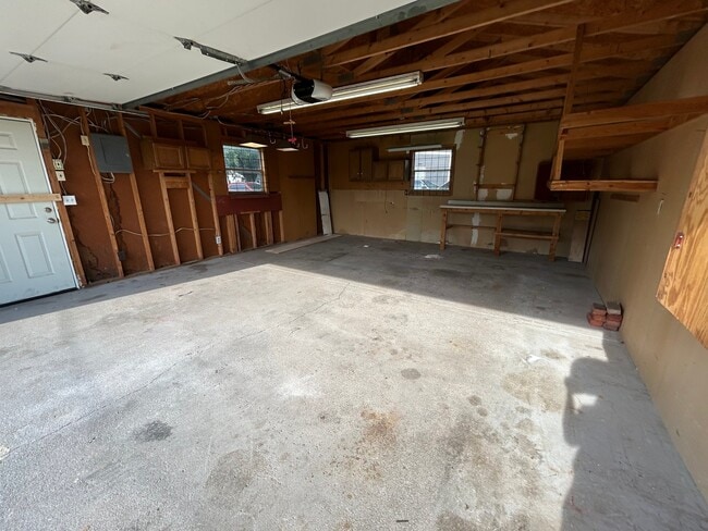 Photo - 3001 E Locust St