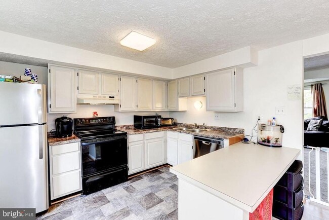 Photo - 10117 Shelldrake Cir