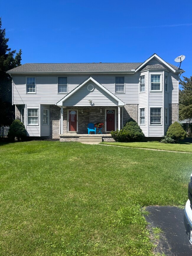 Photo - 1144 Center Rd Townhome