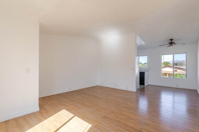 Photo - 13015 Vanowen St Unit 10