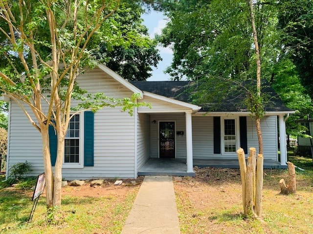 Building Photo - 1302 Indianola St Rental