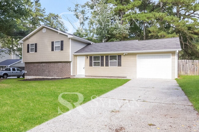 Photo - Don't miss out on this charming 3 BR 2 BA, home!