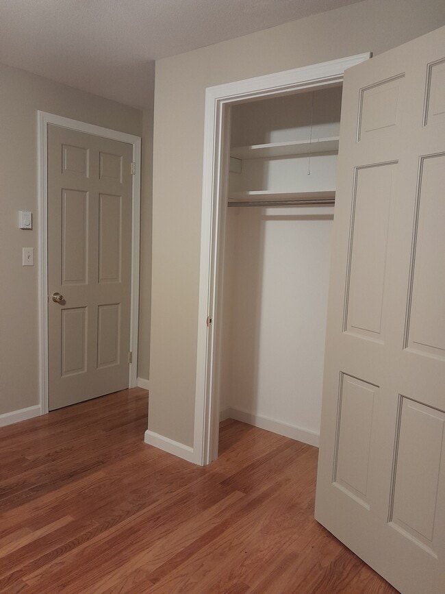 Photo - 26 Queensbury Dr