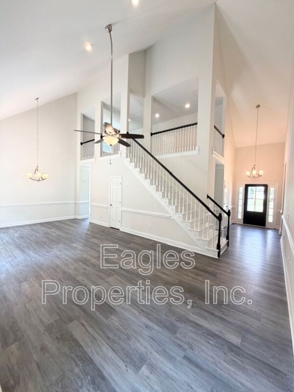 Photo - 210-1 Creekside Dr