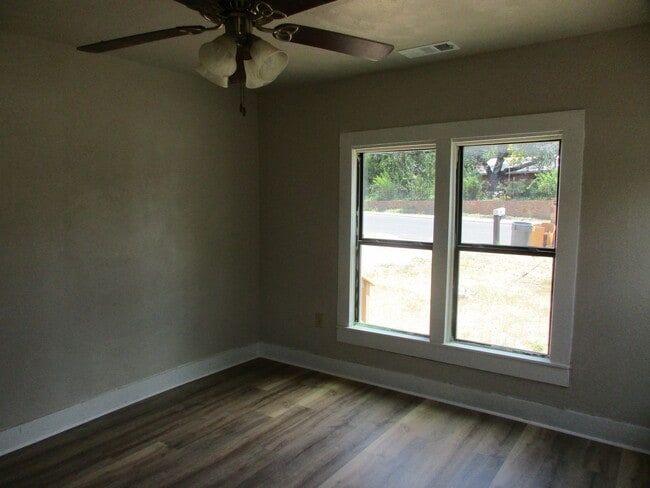 Photo - Charming Remodeled 2/1 Home