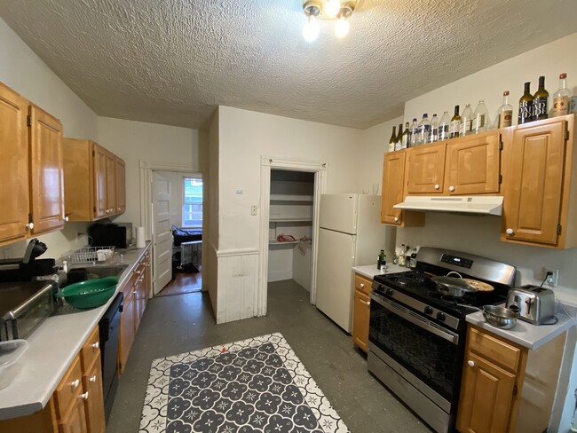 Photo - 140 Calumet St Condo