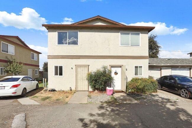 Building Photo - 3557 Merced Ave