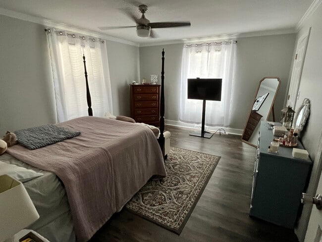 Photo - 9916 N Nash St