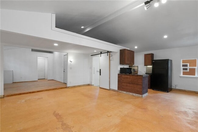 4414 Diane Dr
