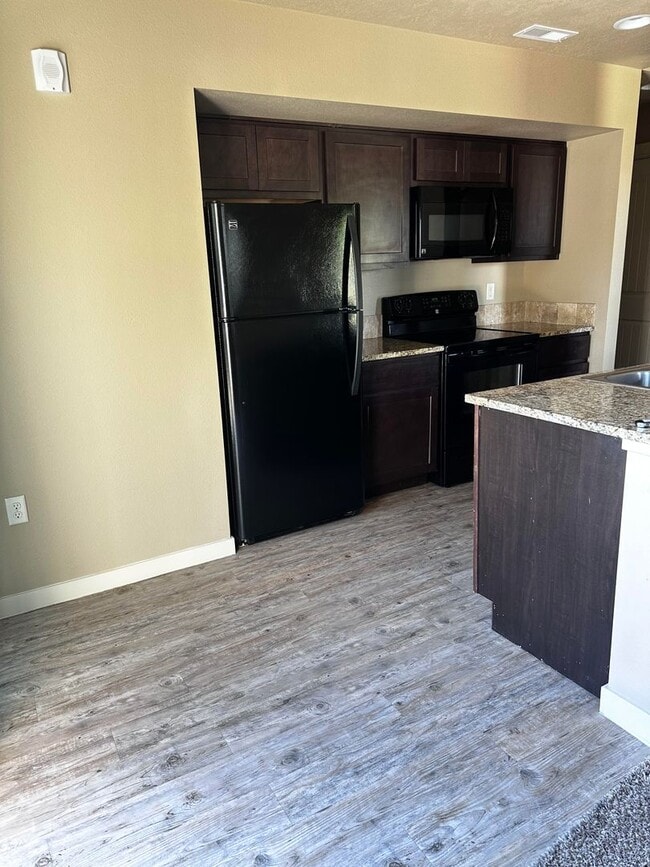 Photo - Shallow Creek E Unit 103
