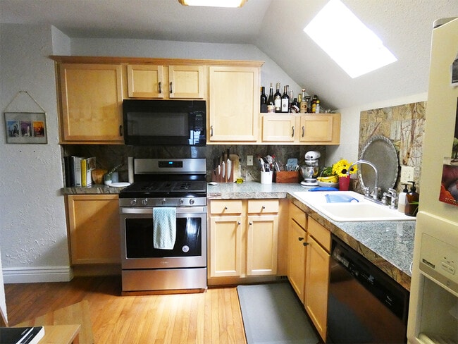 Photo - 29 E Dakota Ave