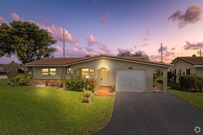 Building Photo - 4460 NW 13th Ave Rental