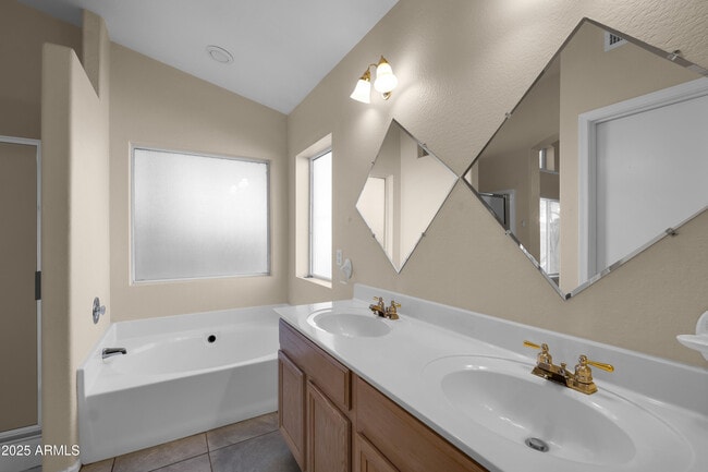 Photo - 16216 S Pine St