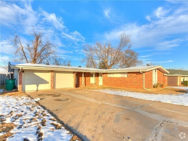 Building Photo - 507 NE 61st St Rental