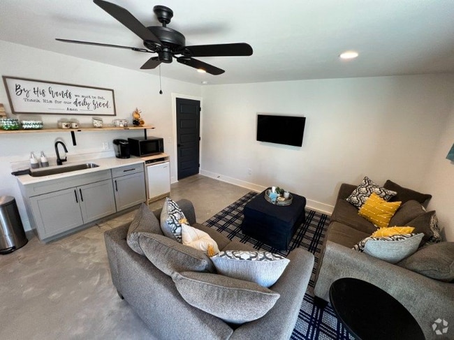 Building Photo - 110 Hayden Wy Rental
